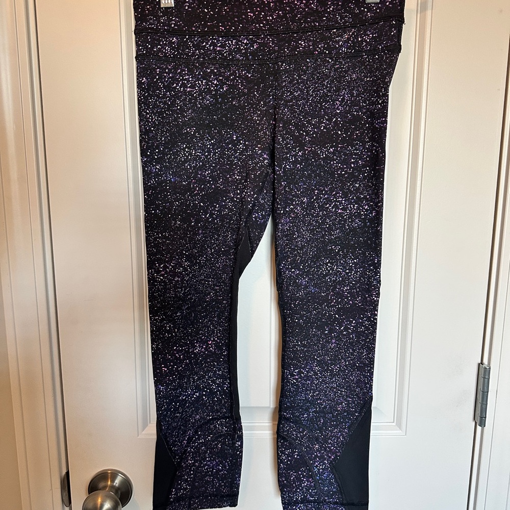 Womens Lululemon Crop Running Leggings, 23 inch
